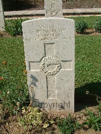 Sangro River War Cemetery - Te Namu, Fred